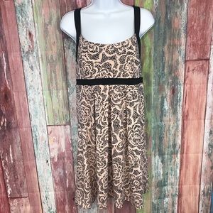 Beautiful build in bra Rose Dress